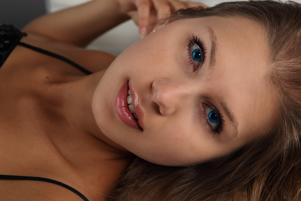 Anna008